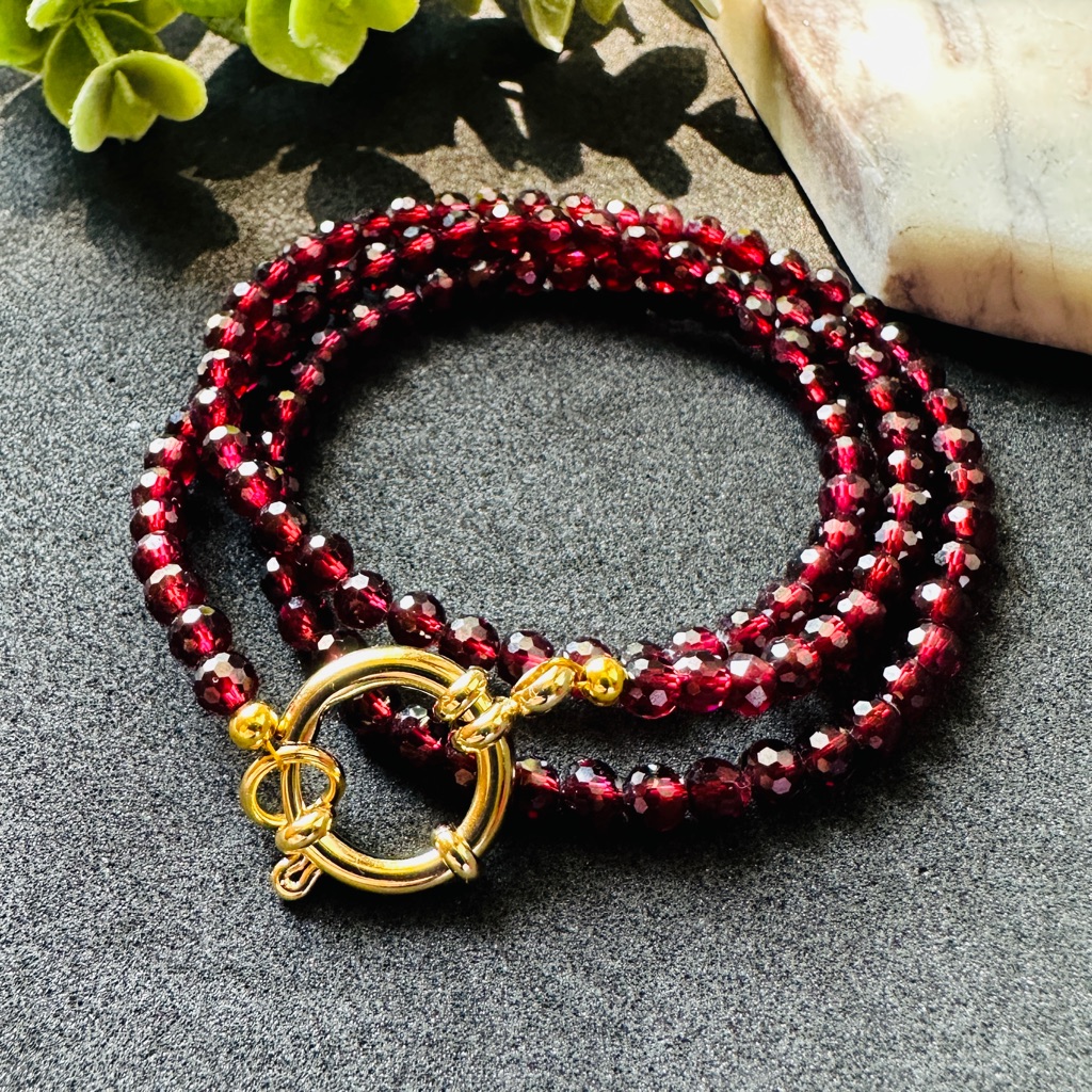 Garnet Beaded Necklace Gold Sailor Clasp